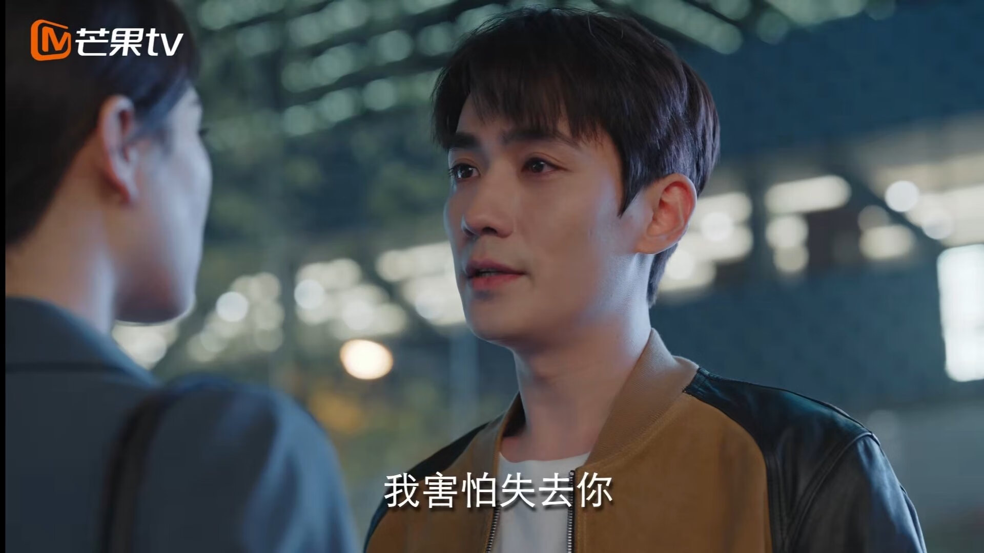 乌拉圭队前锋马丁内斯在巴黎奥运会上表现出色，前乌拉圭国脚威廉姆斯-马丁内斯