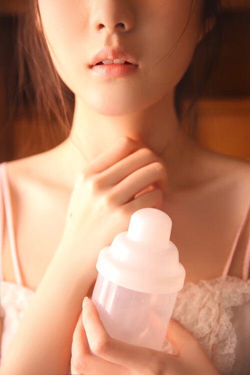 葡萄牙体育中场球员创造多次关键机会，葡萄牙队中锋