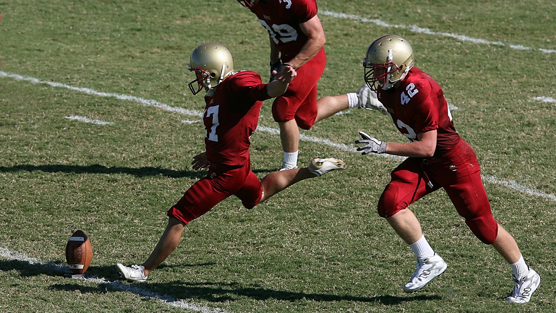 博卡控球时压上不够,缺乏侵略性